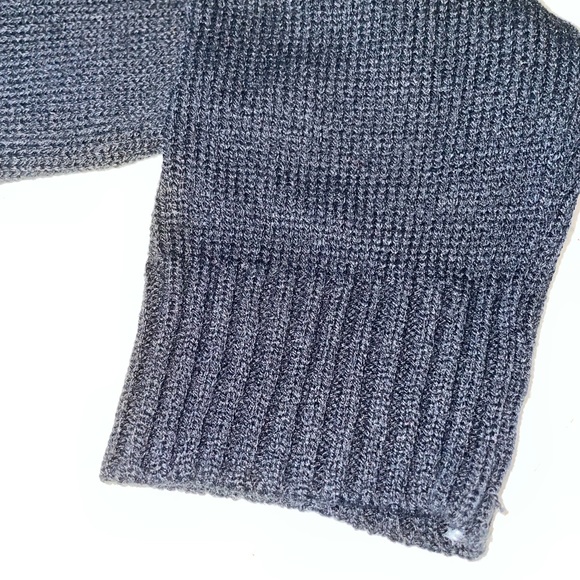 Christmas Hat and Sweater Set - Picture 5 of 6